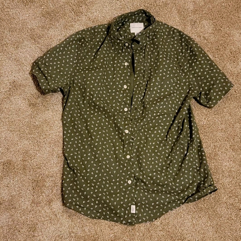 American Eagle short sleeve